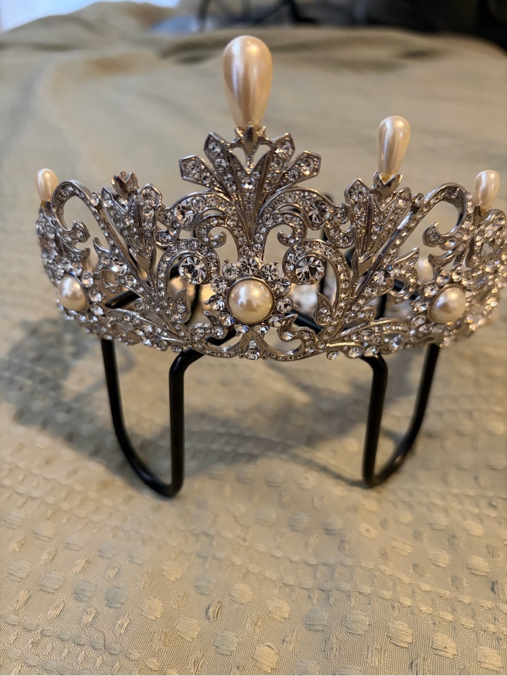 Silver and Pearl Decorative Tiara Hair Comb